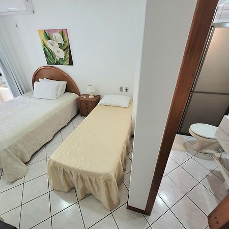 Apartamento 200 Metros Da Praia 03 Quartos Com Ar Condicionado - Meia Praia - ايتابيما المظهر الخارجي الصورة
