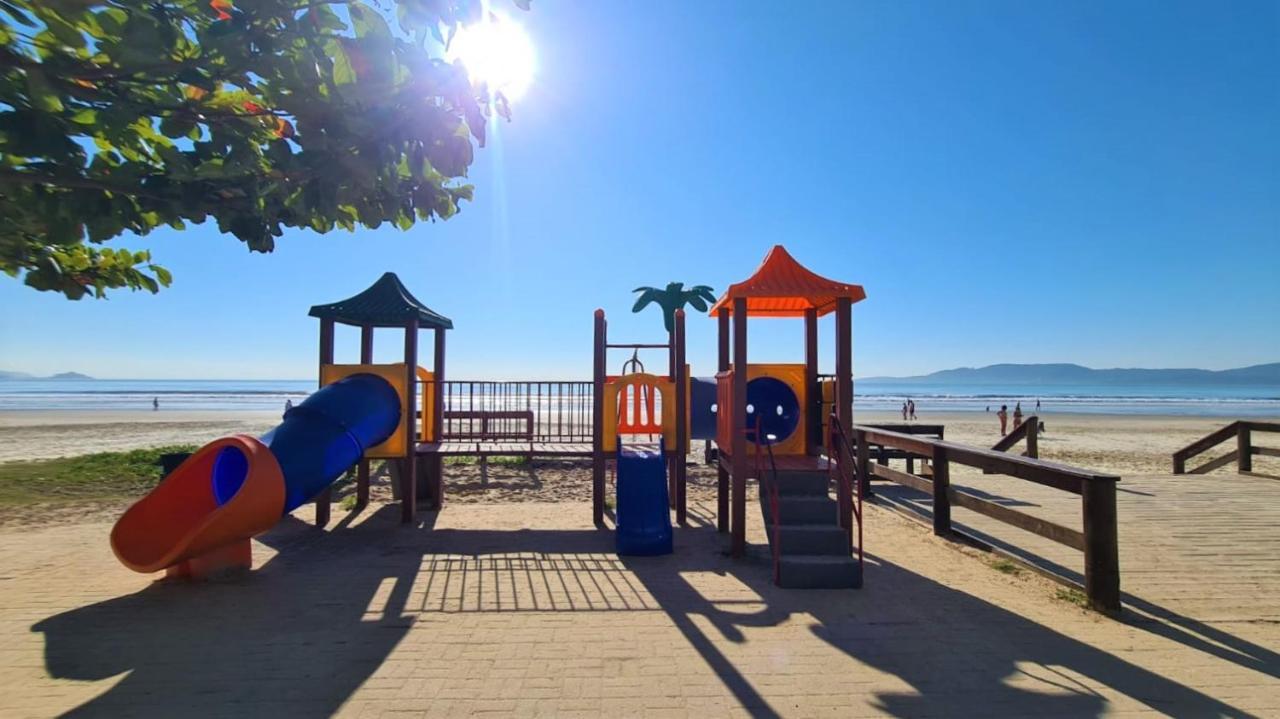 Apartamento 200 Metros Da Praia 03 Quartos Com Ar Condicionado - Meia Praia - ايتابيما المظهر الخارجي الصورة